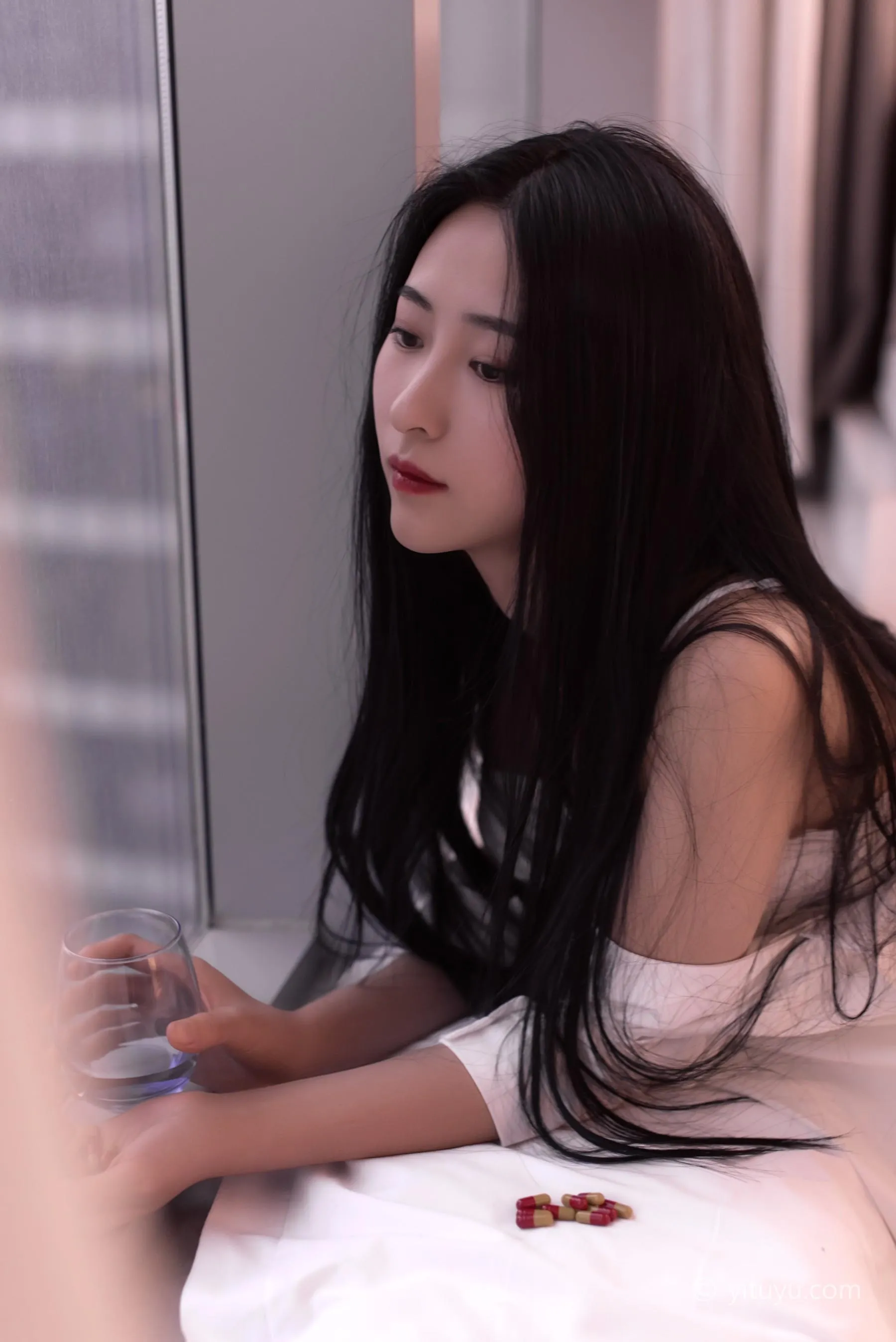 [YITUYU艺图语]2021.08.16 分手前 颖儿 [39P]插图1